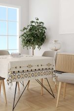 Krem Siyah Etnik Kilim Desenli Dijital Baskılı Masaörtüsü CGH1086-MS - Görsel 2