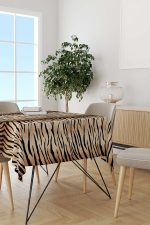 Kahverengi Siyah Zebra Desenli Dijital Baskılı Masaörtüsü CGH366-MS - Görsel 2