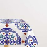 Beyaz Mavi Modern Etnik Karo Desenli Dijital Baskılı Masaörtüsü CGH574-MS