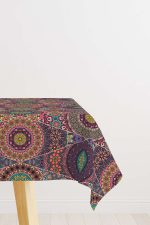 Pembe Çok Renkli Retro Vintage Desenli Dijital Baskılı Masaörtüsü OTYK036-MS