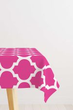 Pembe Beyaz Modern Geometrik Desenli Dijital Baskılı Masaörtüsü OTYK538-MS
