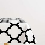 Beyaz Siyah Modern Geometrik Desenli Dijital Baskılı Masaörtüsü OTYK551-MS